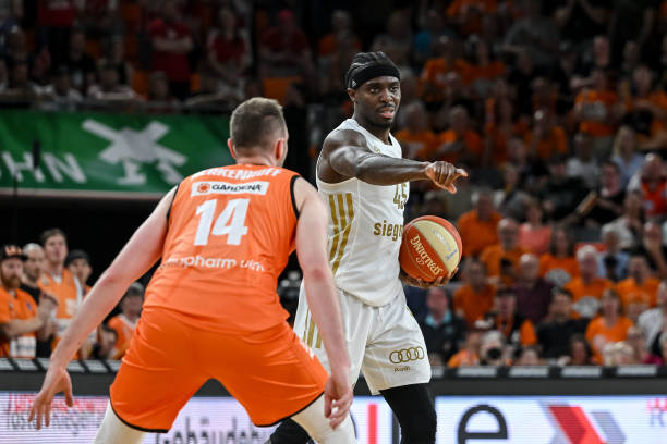 作用是不言 作用是不言