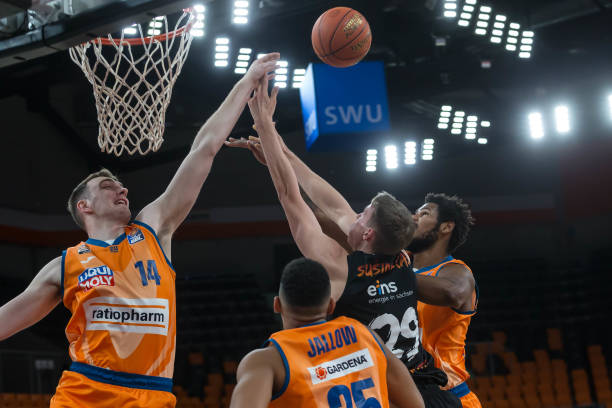 段就接连被 段就接连被