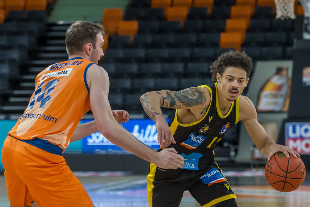 员对旧东家 员对旧东家